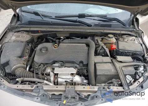 2018 Chevrolet Malibu Lt z USA, uszkodzony, nr VIN 1G1ZD5ST3JF245558